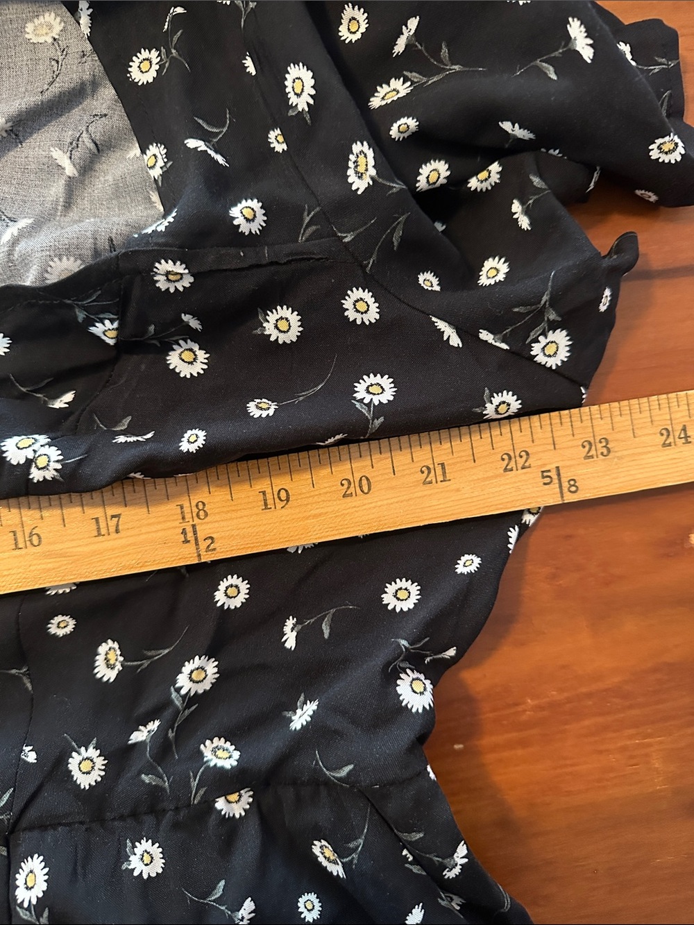 NWT Torrid Sweetheart Flutter Sleeve Mini Dress Dainty Daisy Floral Black 1X 16 - Picture 11 of 14